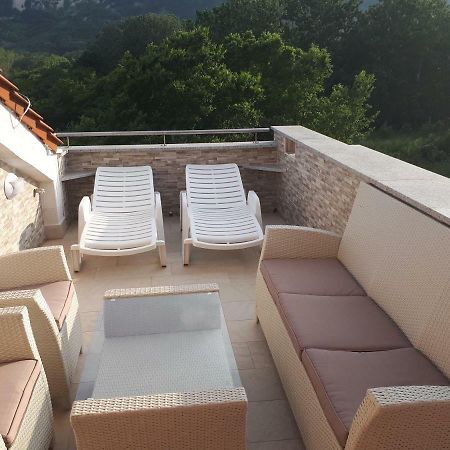 Ruzmarinka 4* Apartment Baška Exterior foto
